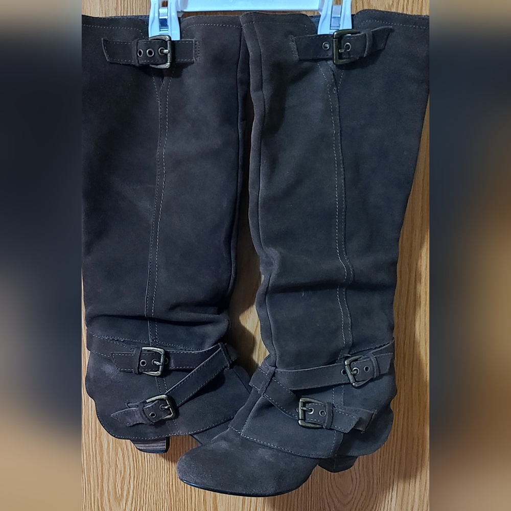 Naughty Monkey Heeled Brown Suede Women's Boots, Size 9M